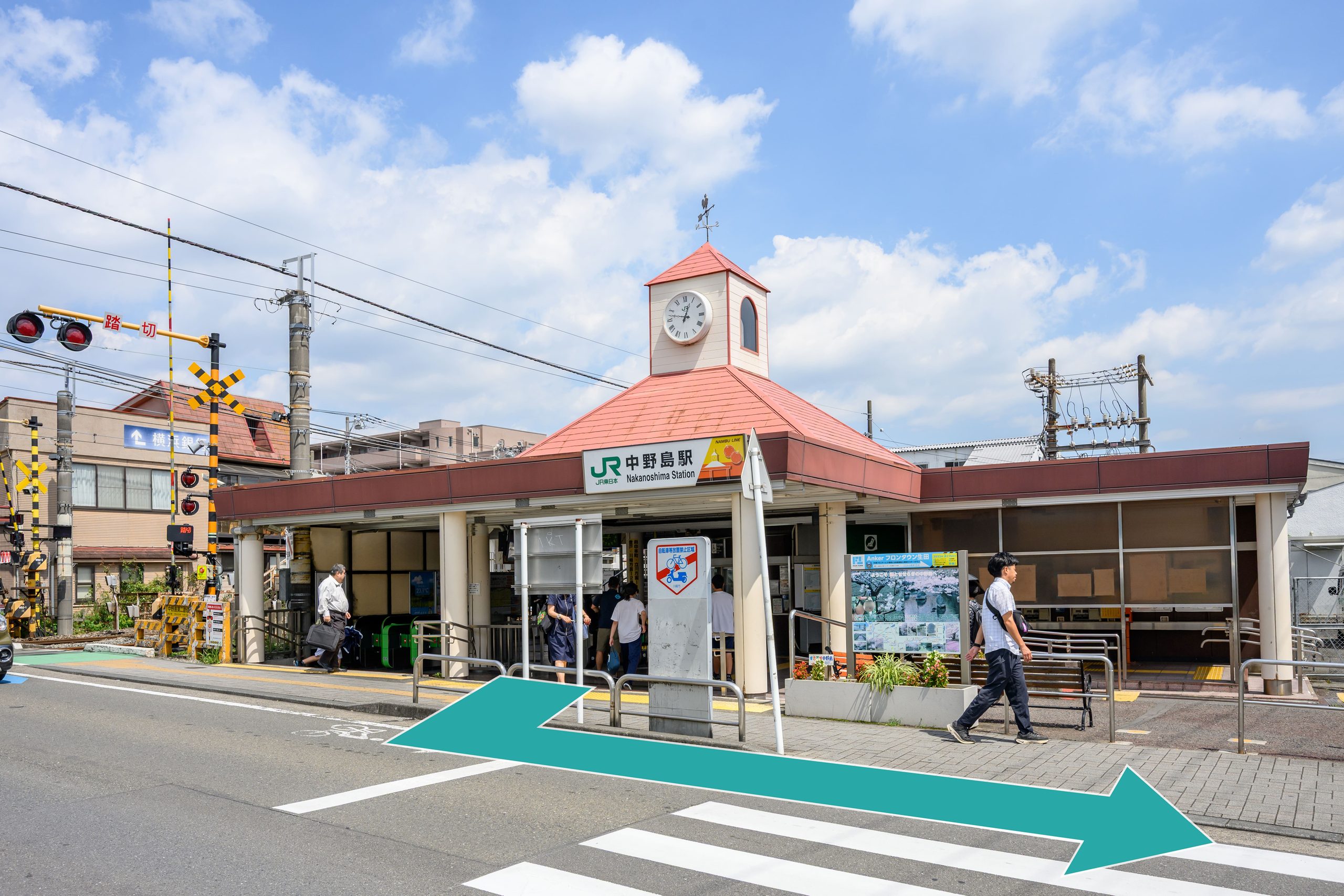 中野島駅の改札を出て、 左に進みます
