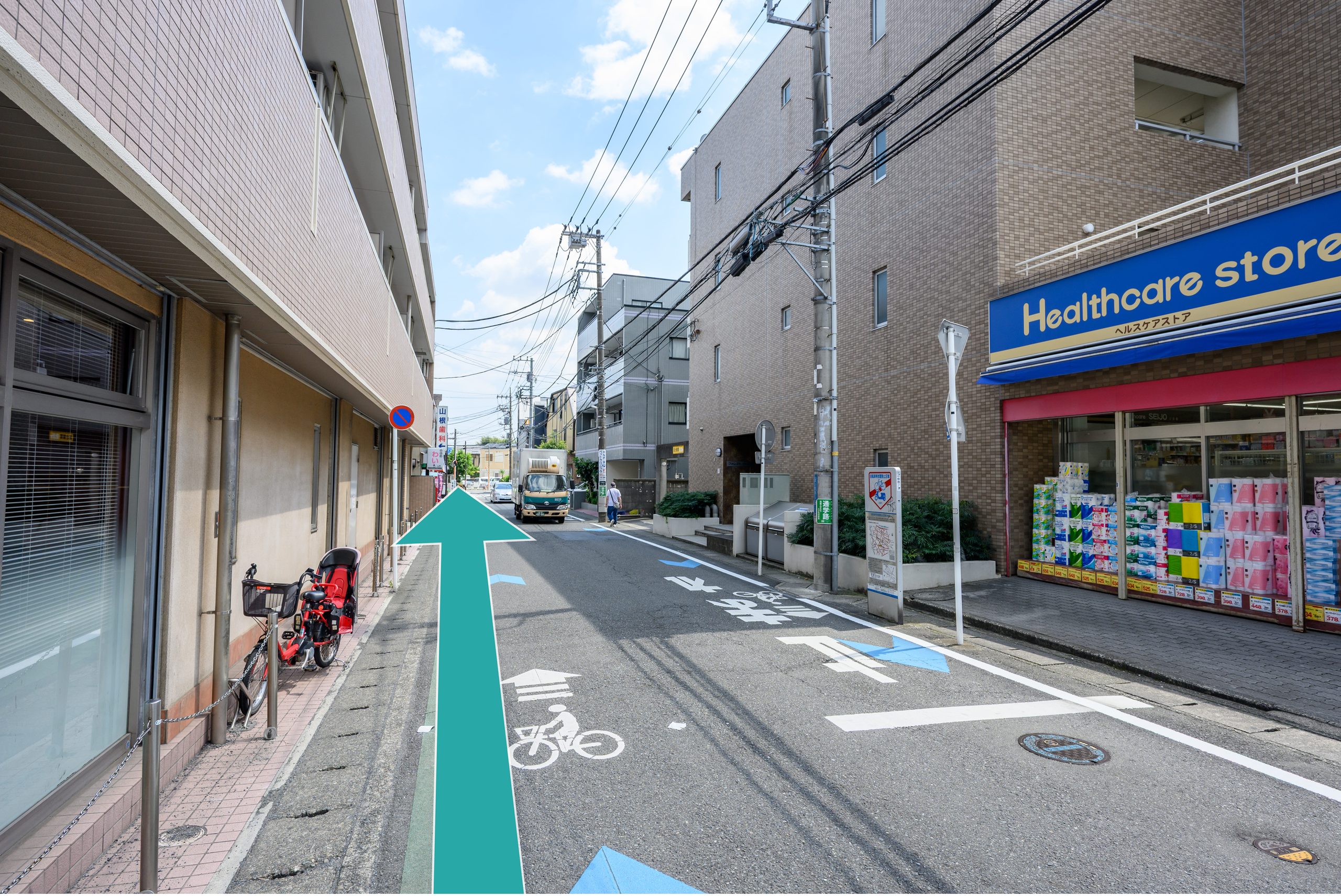 まっすぐ進みます